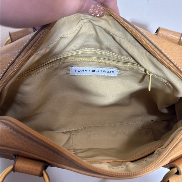 Tommy Hilfiger Y2K Tan Purse - Picture 6 of 9